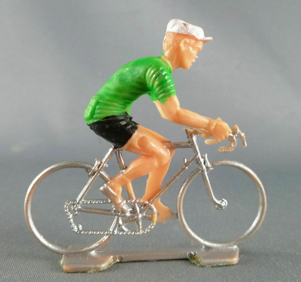 Cycliste maillot vert